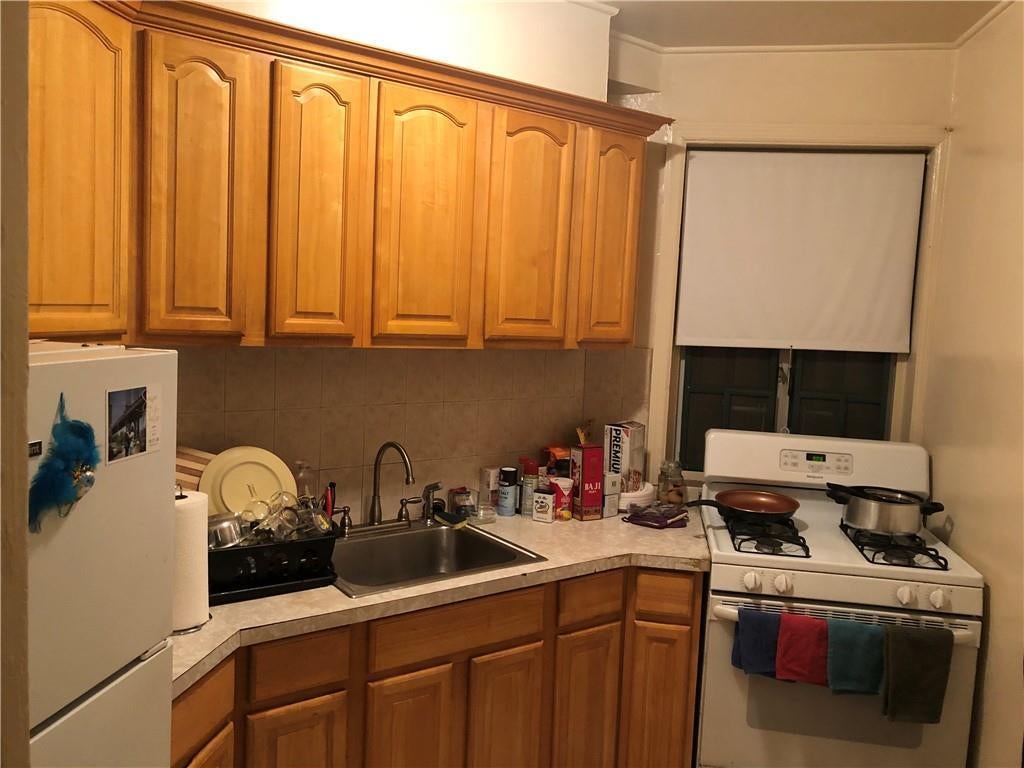 1 of 1 - 1610 Metropolitan Avenue # Md, Bronx, NY