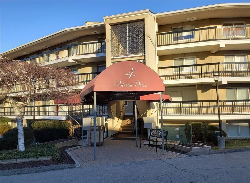 1 of 1 - 4 Marina Drive # D4, Mahopac, NY