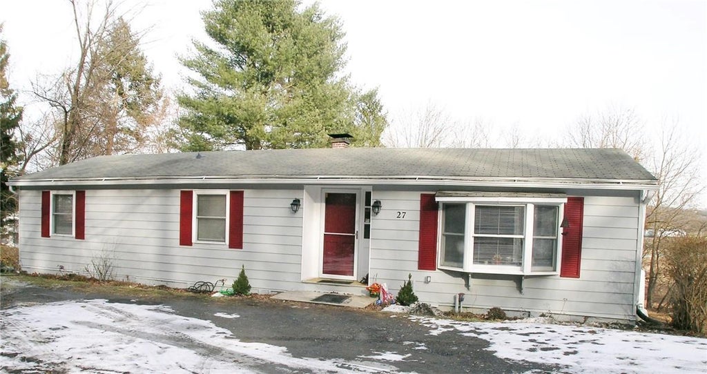 1 of 1 - 27 Stage Road, Pine Island, NY