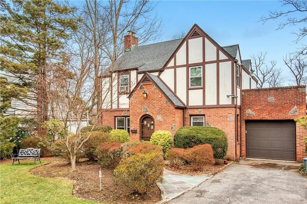 1 of 1 - 462 California Road, Bronxville, NY