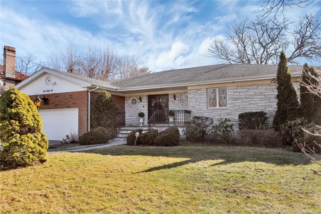 1 of 1 - 156 Townsend Avenue, Pelham, NY