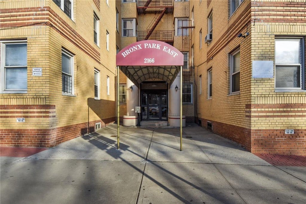 1 of 1 - 2166 Bronx Park East # 5d, Bronx, NY