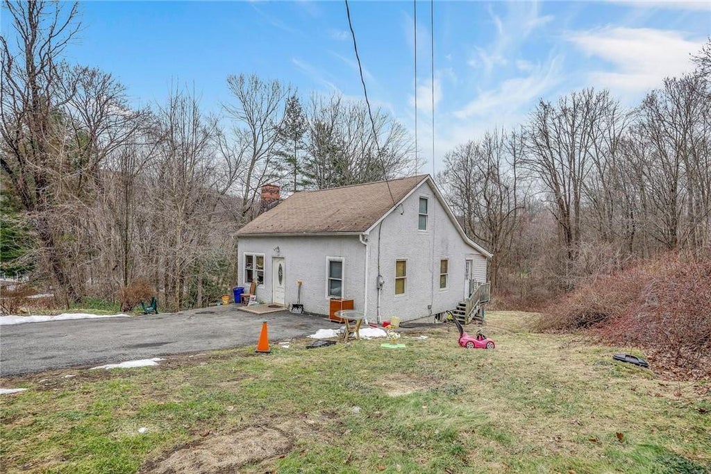 1 of 1 - 20 Cortlandt Avenue, Cortlandt Manor, NY