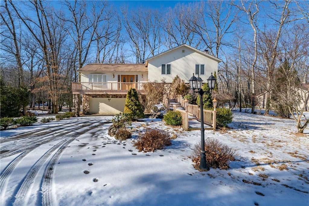 1 of 1 - 4 Pond Lane, Rock Hill, NY