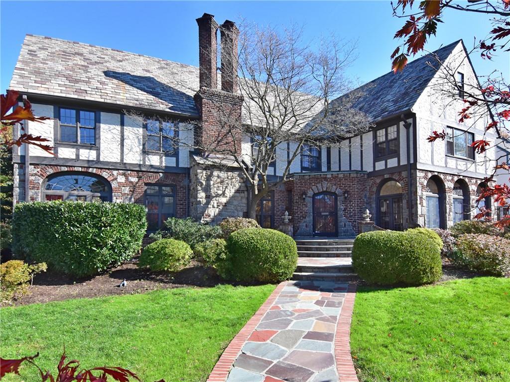 1 of 1 - 966 Plymouth St., Pelham, NY