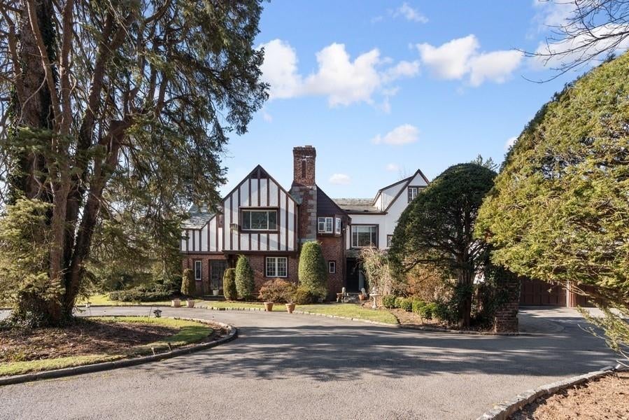1 of 1 - 75 Bayeau Road, New Rochelle, NY