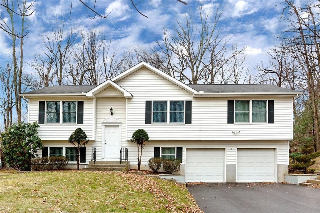 1 of 1 - 10 Sergio Court, Chestnut Ridge, NY