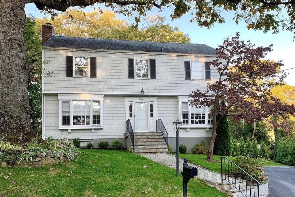 1 of 1 - 11 Lundy Lane, Larchmont, NY