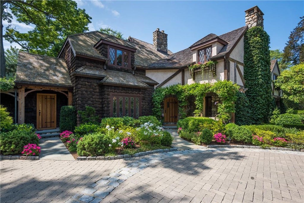 1 of 1 - 70 Stuyvesant Avenue, Rye, NY