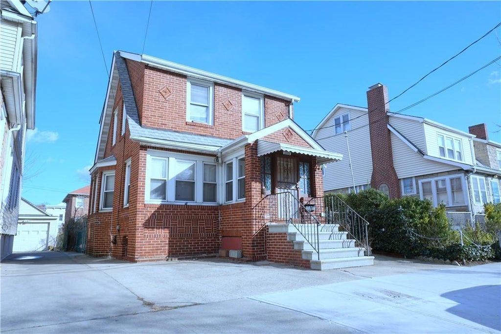 1 of 1 - 1620 Radcliff Avenue, Bronx, NY