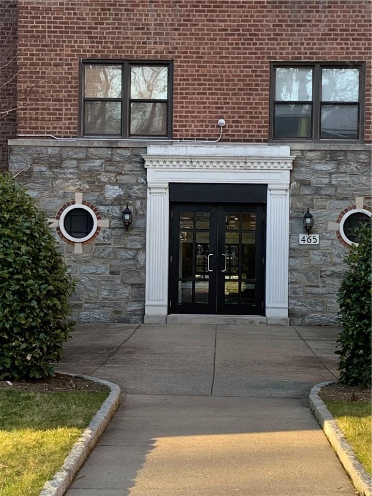 1 of 1 - 465 Lincoln Avenue # 219, Mount Vernon, NY