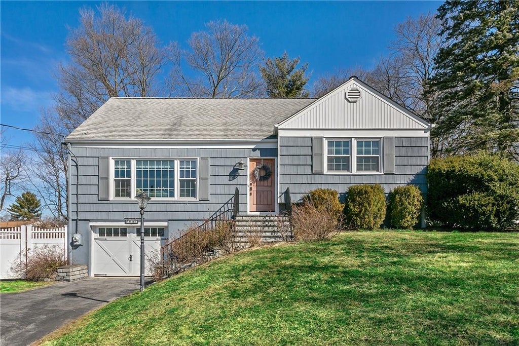 1 of 1 - 16 Haymont Terrace, Briarcliff Manor, NY
