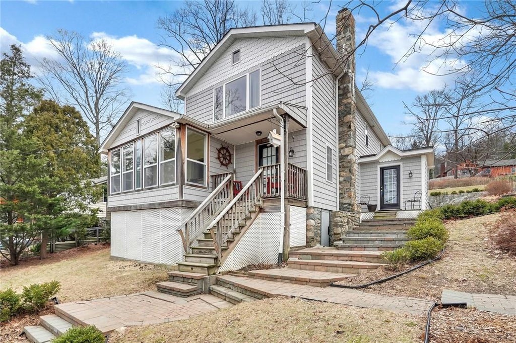 1 of 1 - 32 Chippewa Road, Putnam Valley, NY