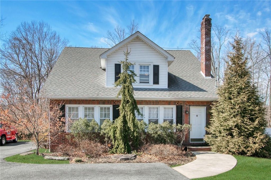 1 of 1 - 170 Ridge Road, Valley Cottage, NY