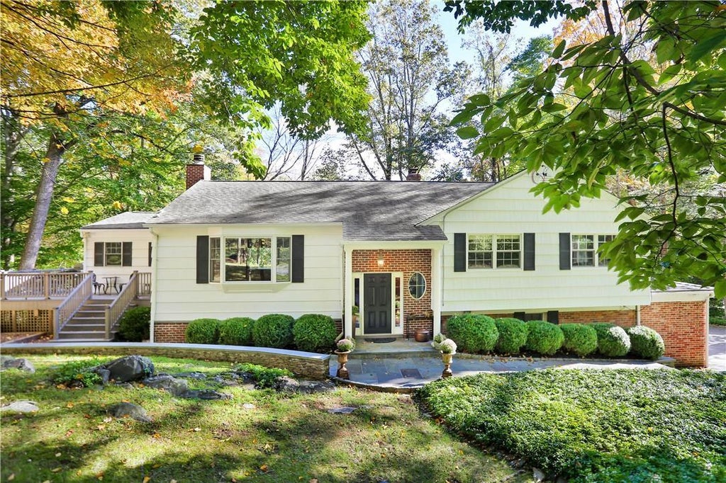 1 of 1 - 4 Dogwood Drive, Armonk, NY