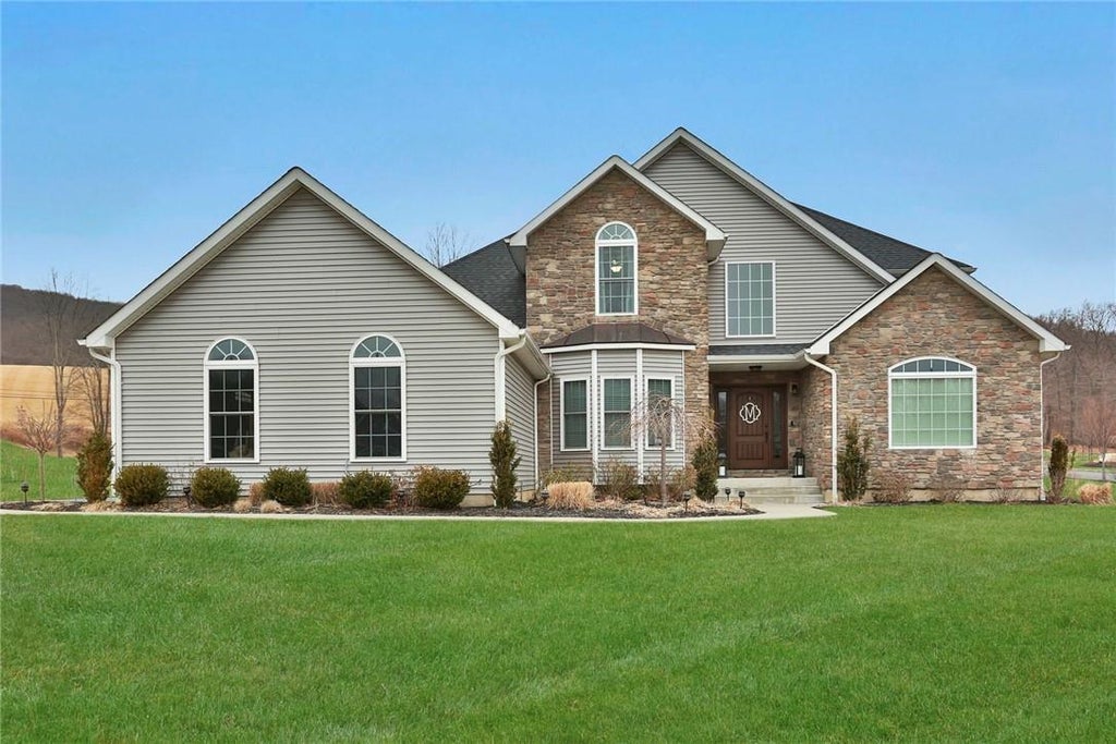 1 of 1 - 8 Brayfield Court, Stony Point, NY