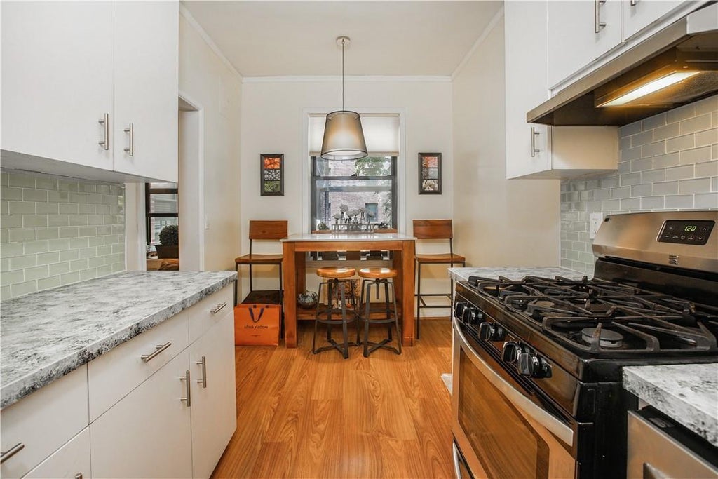 1 of 1 - 143 Garth Road 3k, Scarsdale, NY