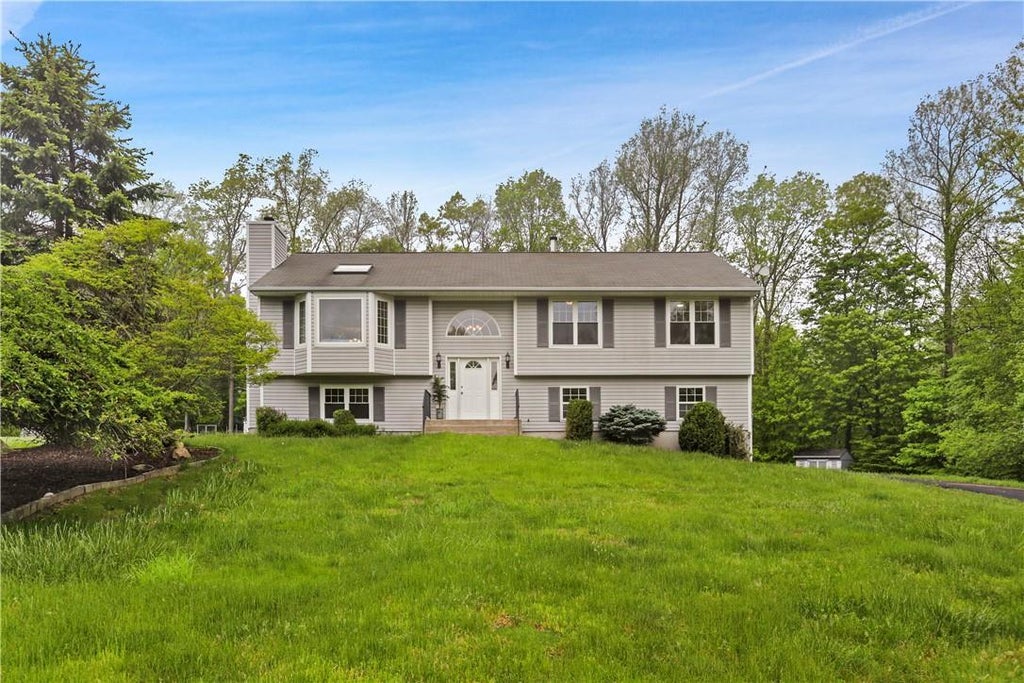 1 of 1 - 18 Partridge Lane, Putnam Valley, NY