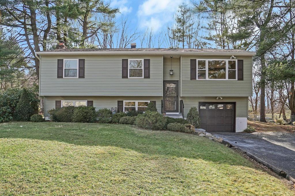 1 of 1 - 16 Bowdoin Lane, Wappingers Falls, NY