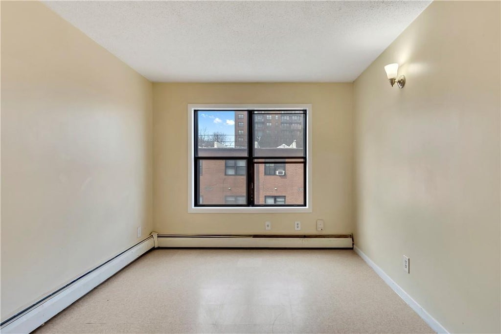 1 of 1 - 911 Elder Avenue # C, Bronx, NY