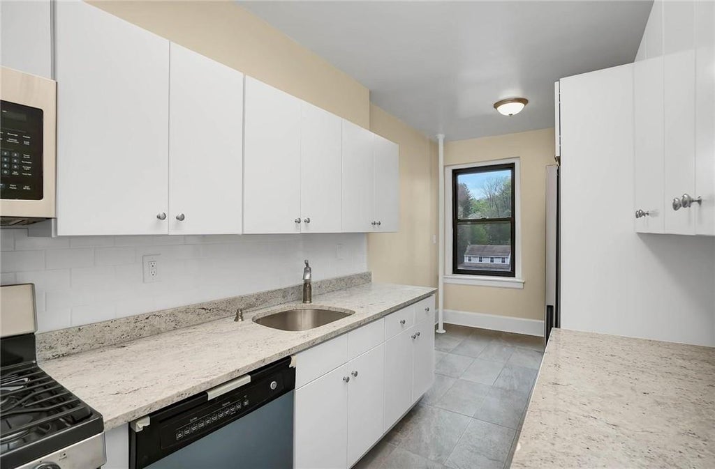 1 of 1 - 37 Central Avenue # 4e, Hartsdale, NY