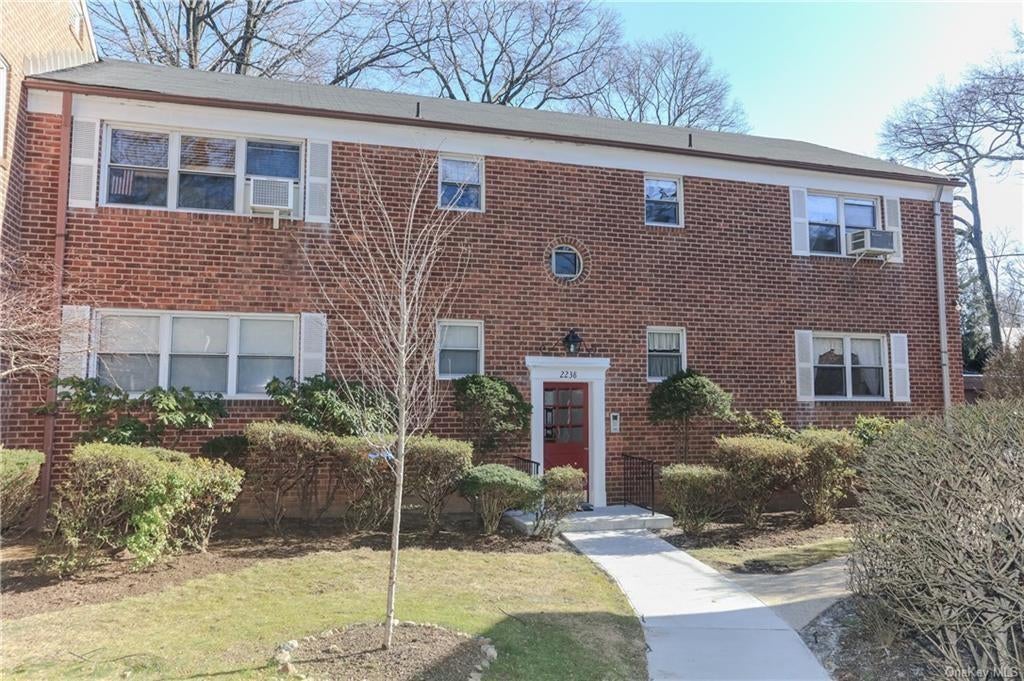 1 of 1 - 2238 Palmer Avenue # 2n, New Rochelle, NY