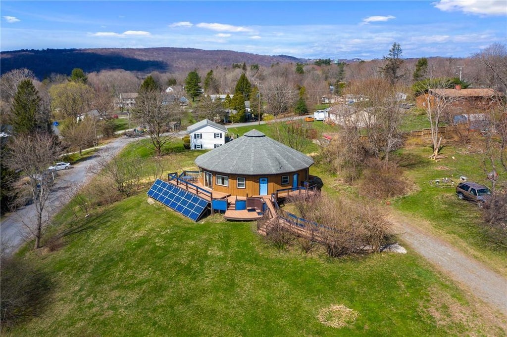 1 of 1 - 7 Meadow Lane, Millerton, NY