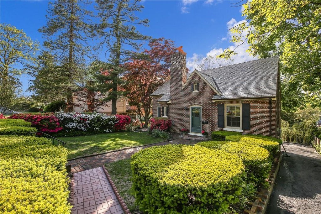 1 of 1 - 81 Holland Place, Hartsdale, NY