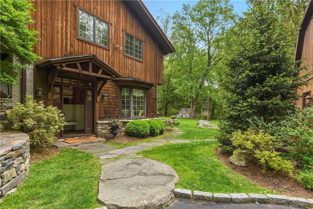 1 of 1 - 3 Douglas Drive, South Salem, NY