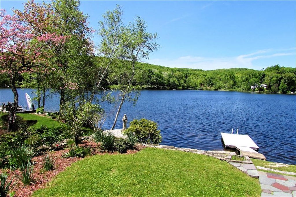 1 of 1 - 92 Dutchess Lake Court, Holmes, NY