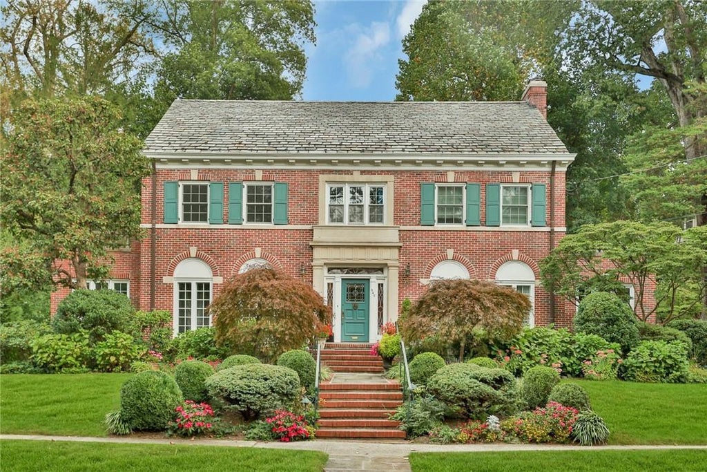 1 of 1 - 540 Monterey Avenue, Pelham, NY
