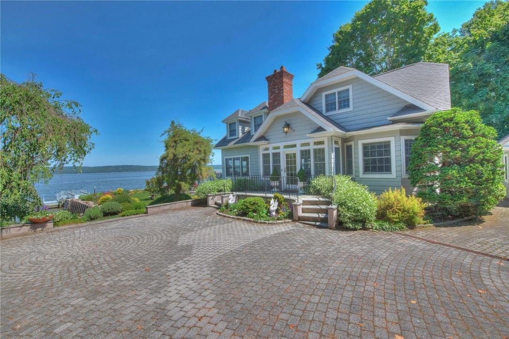 1 of 1 - 266 River Road, Nyack, NY