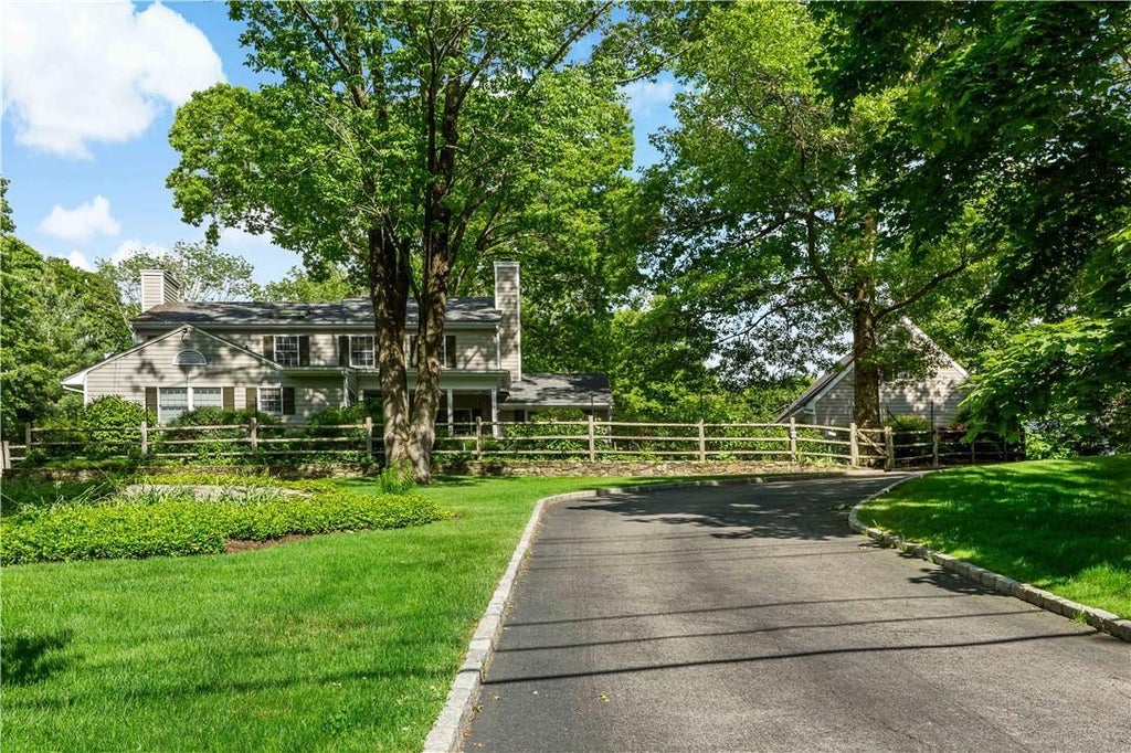 1 of 1 - 109 Sleepy Hollow Road, Briarcliff Manor, NY