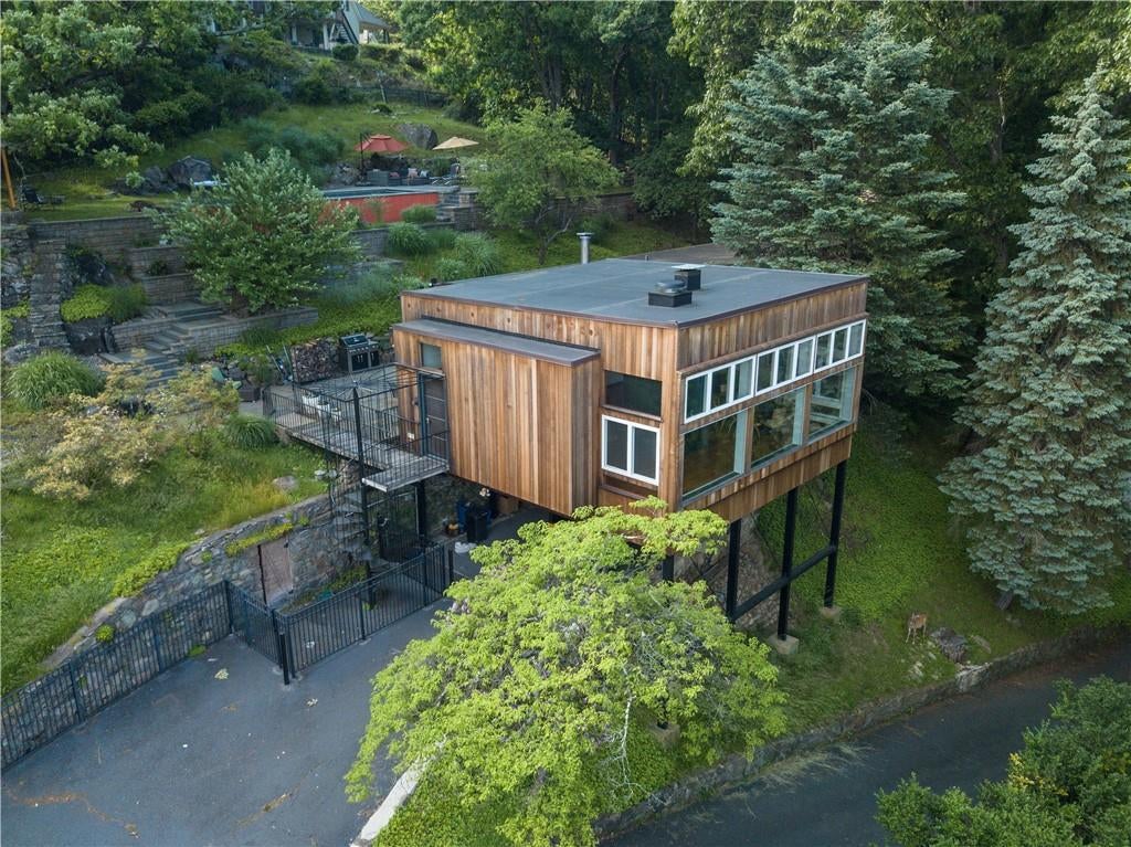1 of 1 - 9 Hudson View Drive, Tomkins Cove, NY