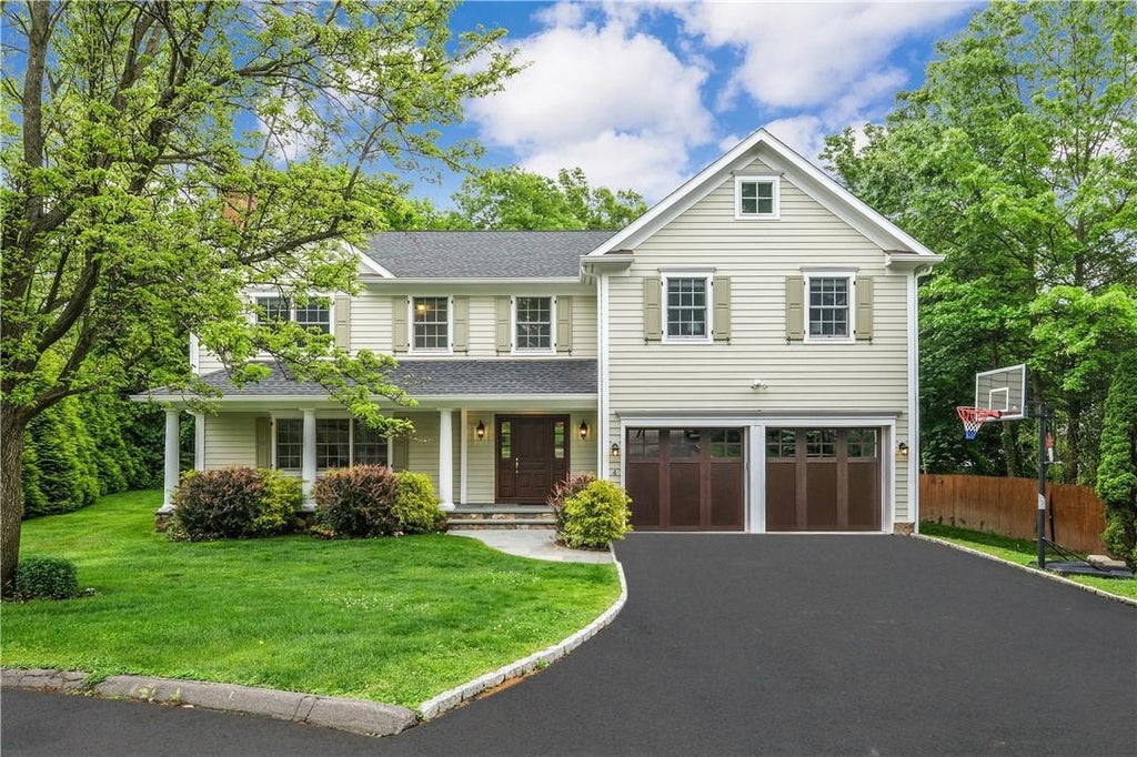 1 of 1 - 4 Ellen Court, Rye, NY