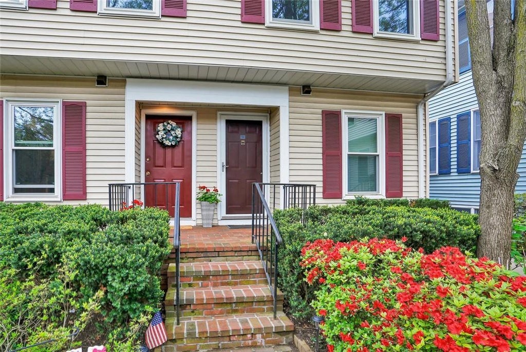 1 of 1 - 50 Washington Mews # 50, Port Chester, NY