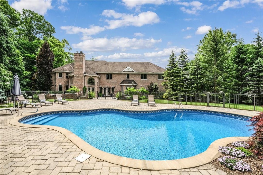 1 of 1 - 9 Oak Ridge Court, West Harrison, NY