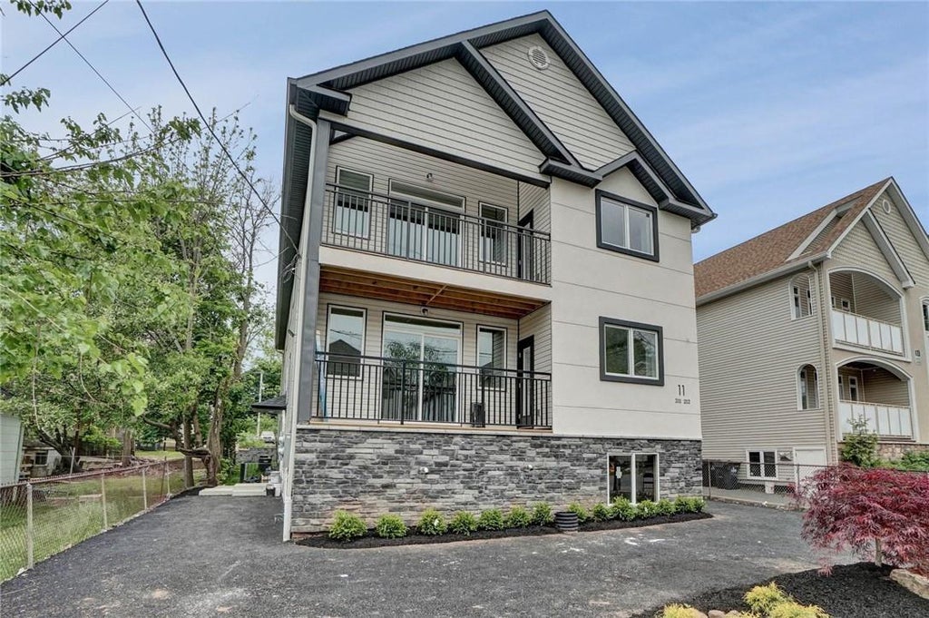 1 of 1 - 11 Collins Avenue # 211, Spring Valley, NY