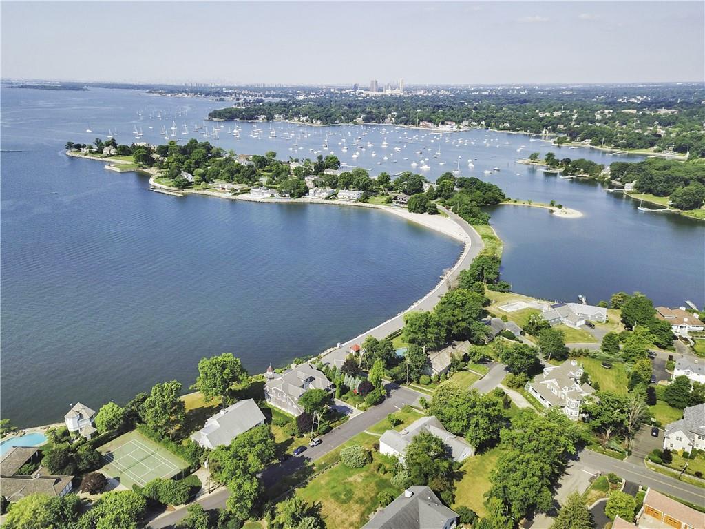 1 of 1 - 1040 Seven Oaks Lane, Mamaroneck, NY