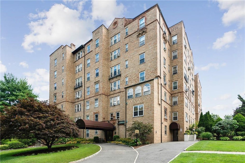1 of 1 - 490 Bleeker Avenue # 5b, Mamaroneck, NY