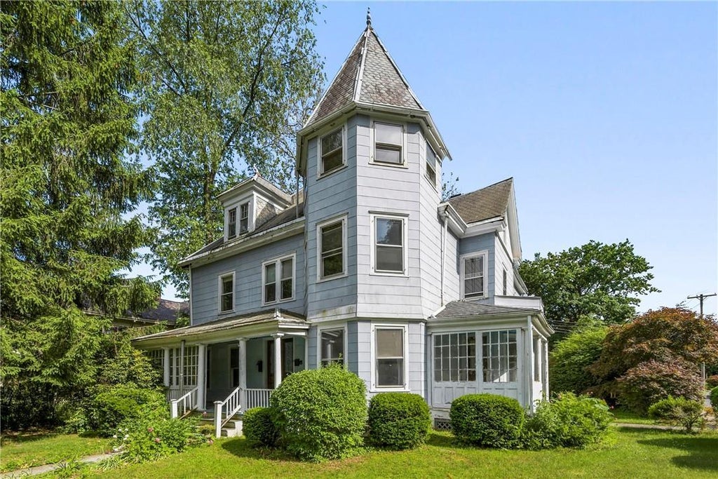 1 of 1 - 52 Parkway, Katonah, NY