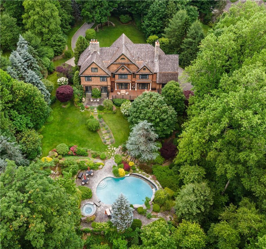 1 of 1 - 50 Carolyn Place, Chappaqua, NY