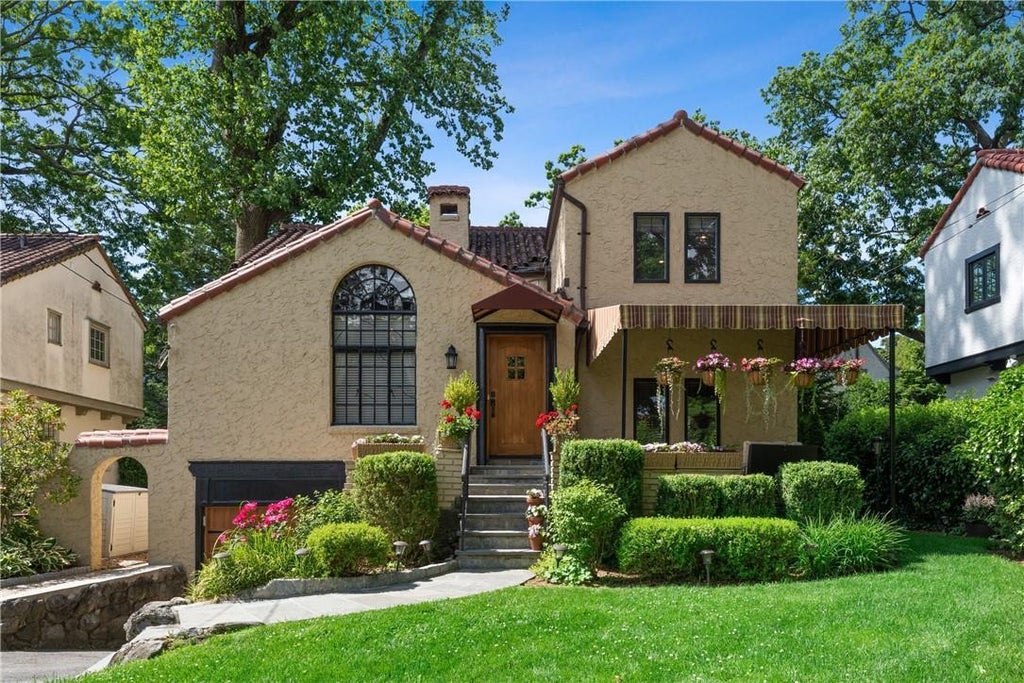 1 of 1 - 8 Leafy Lane, Larchmont, NY
