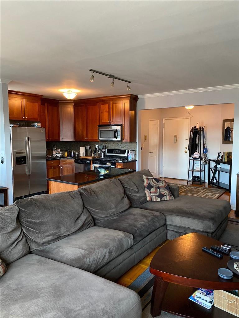 1 of 1 - 16 Broadway # 6e, White Plains, NY