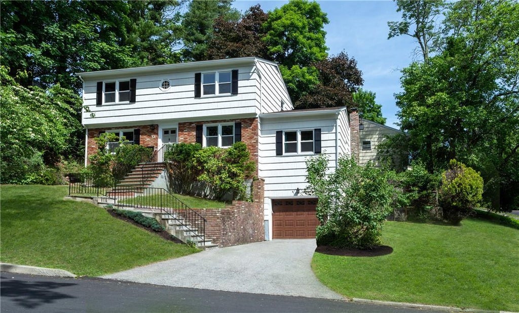 1 of 1 - 33 Hickory Hill Drive, Dobbs Ferry, NY