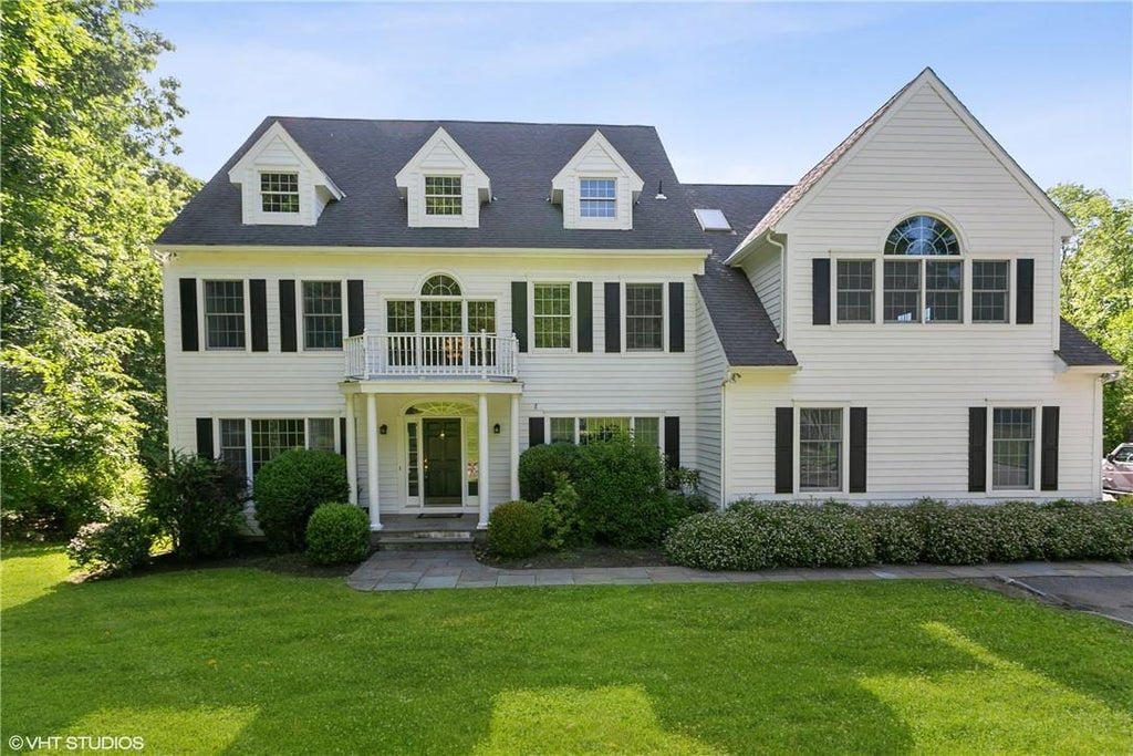 1 of 1 - 628 Chappaqua Road, Briarcliff Manor, NY