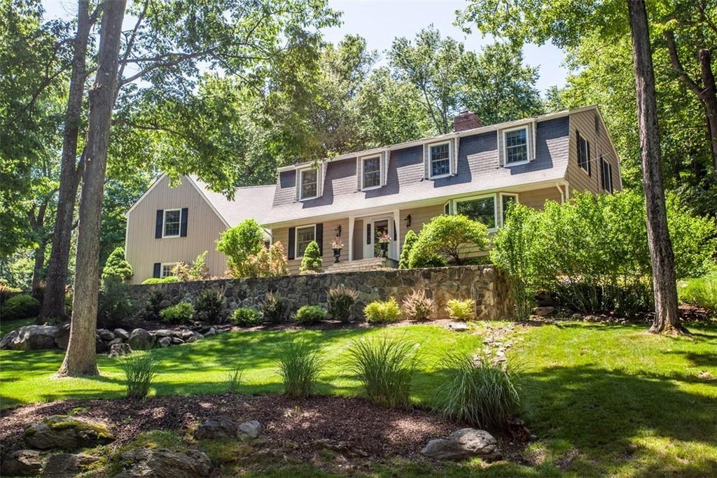 1 of 1 - 8 Cardinal Place, Mount Kisco, NY