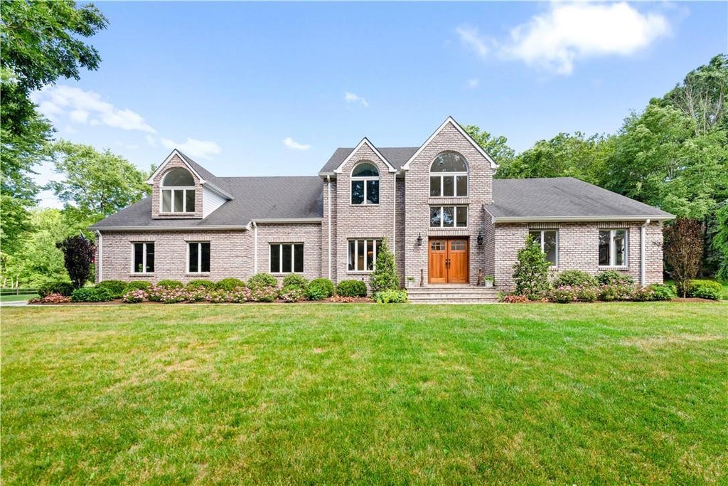 1 of 1 - 19 Dingee Road, South Salem, NY