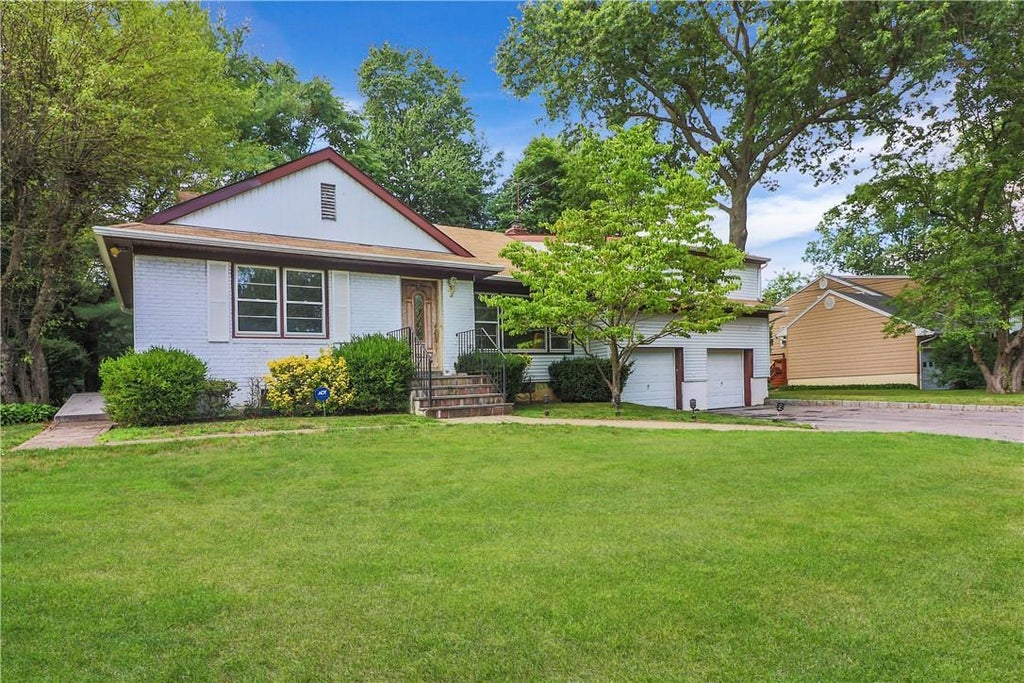 1 of 1 - 62 Seton Drive, New Rochelle, NY