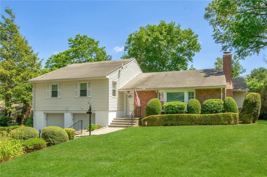 1 of 1 - 21 Michael Drive, Scarsdale, NY